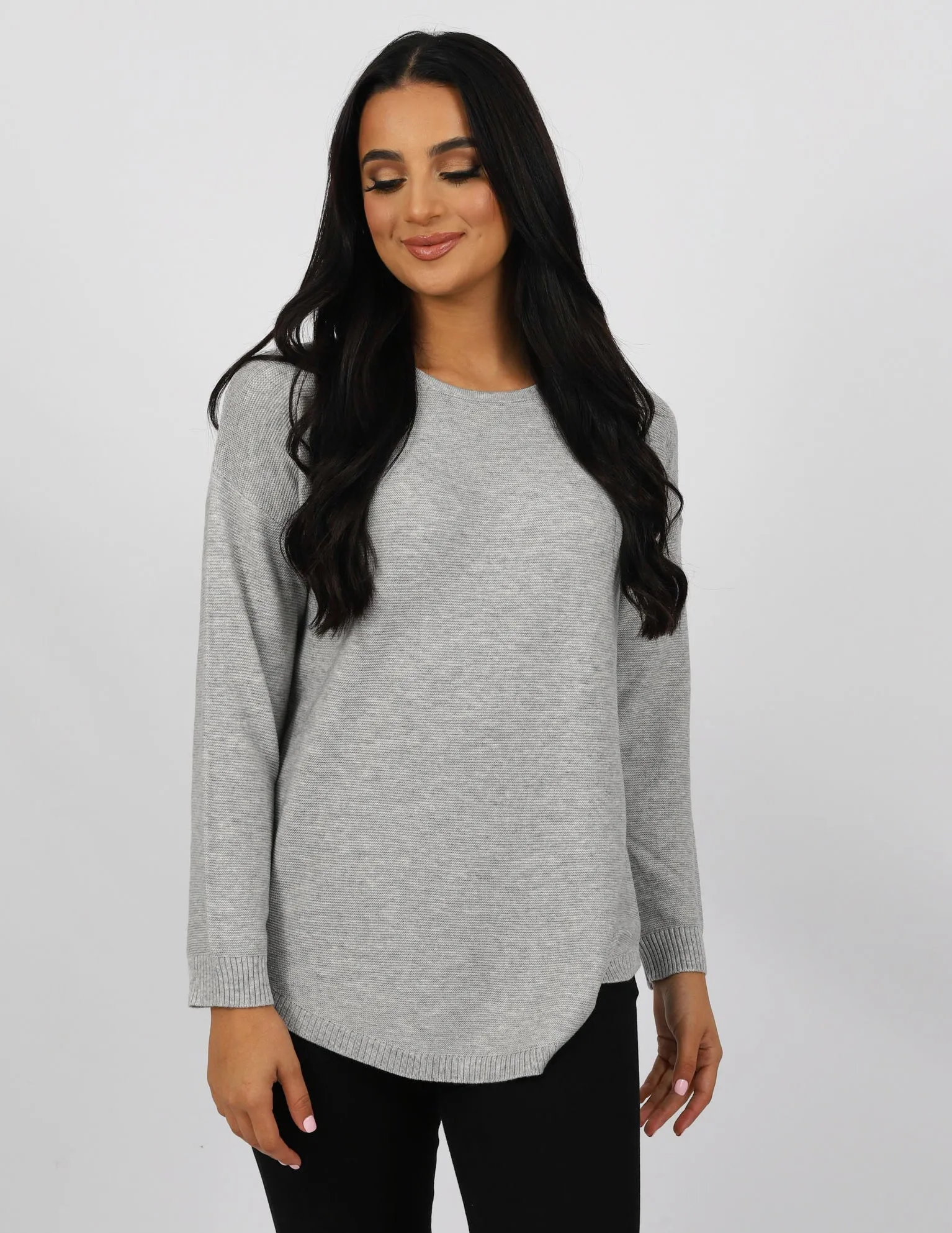 Curved Hem Pullover Knit Top - Light Shades