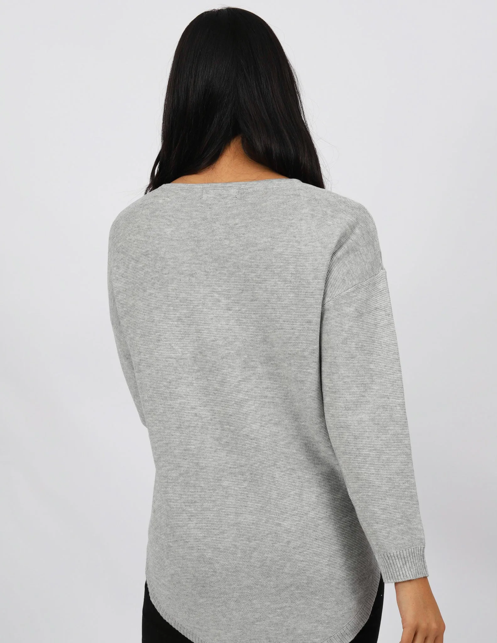 Curved Hem Pullover Knit Top - Light Shades