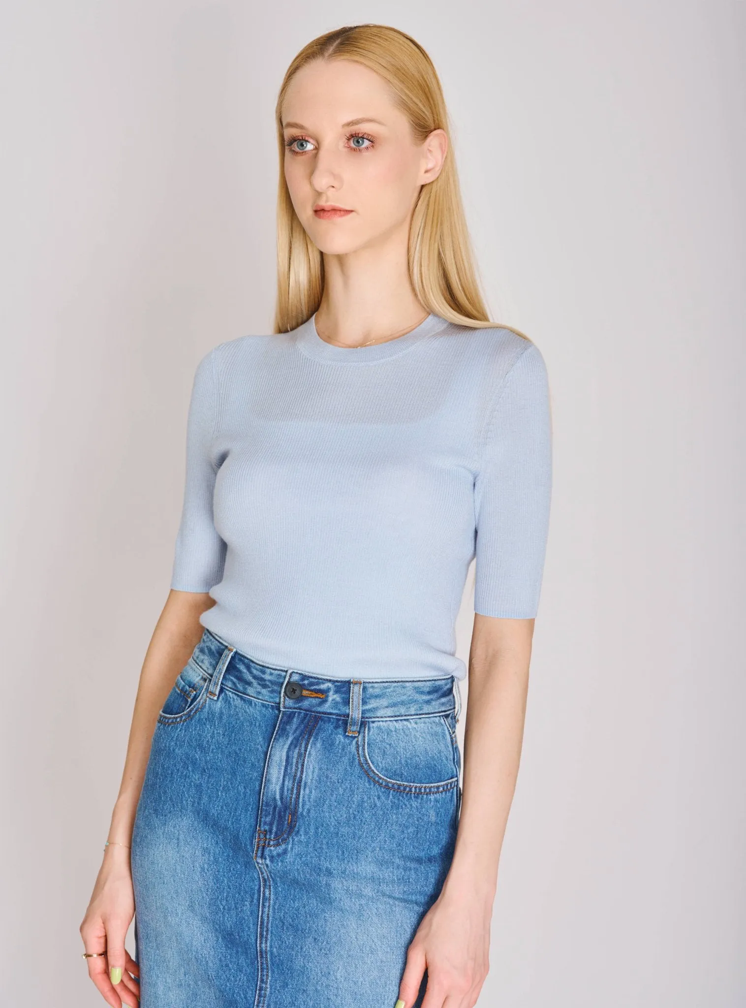 MONA silk-blended top (Light blue)