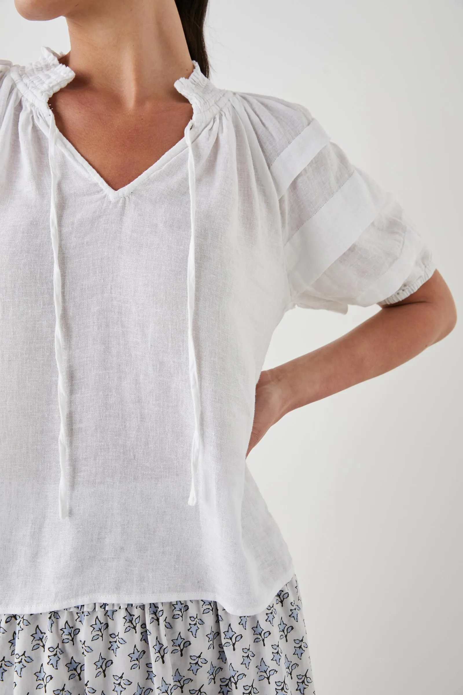 Paris Linen-Blended Top