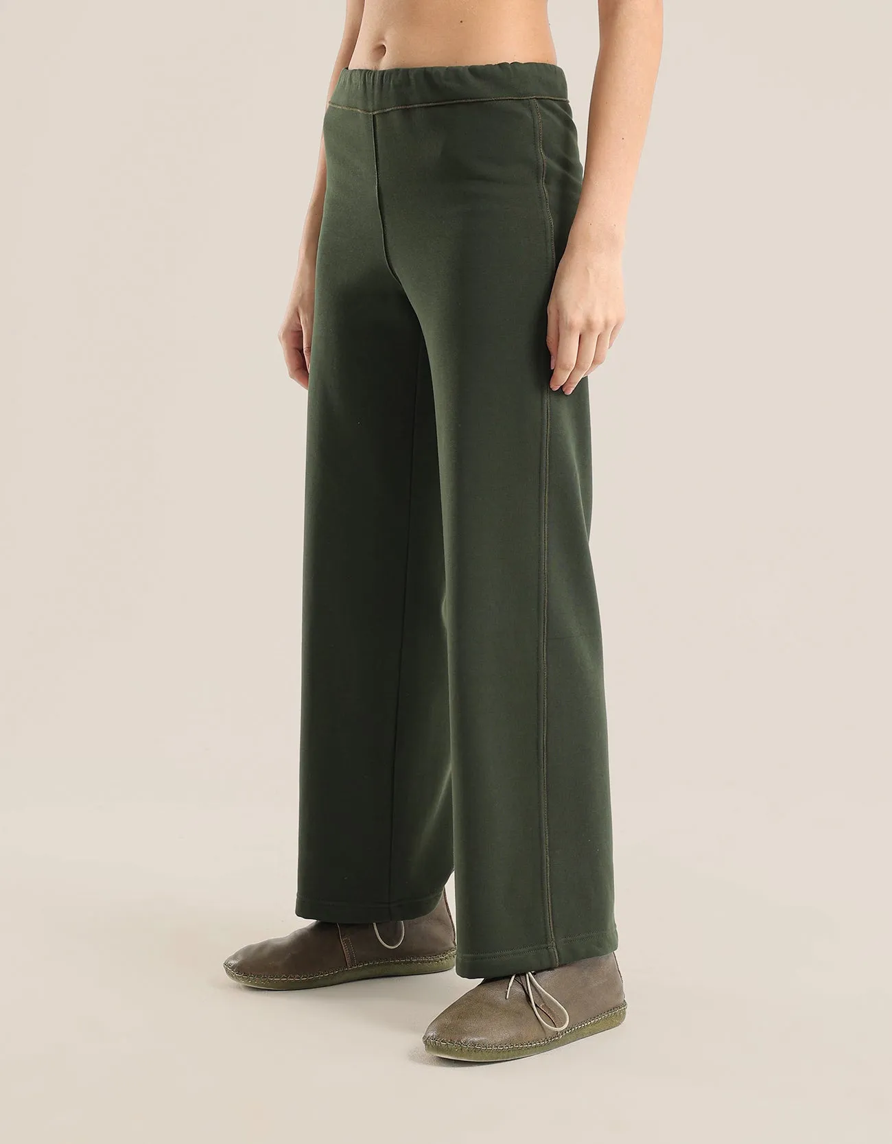 Wide leg milton pants with elastic on the back