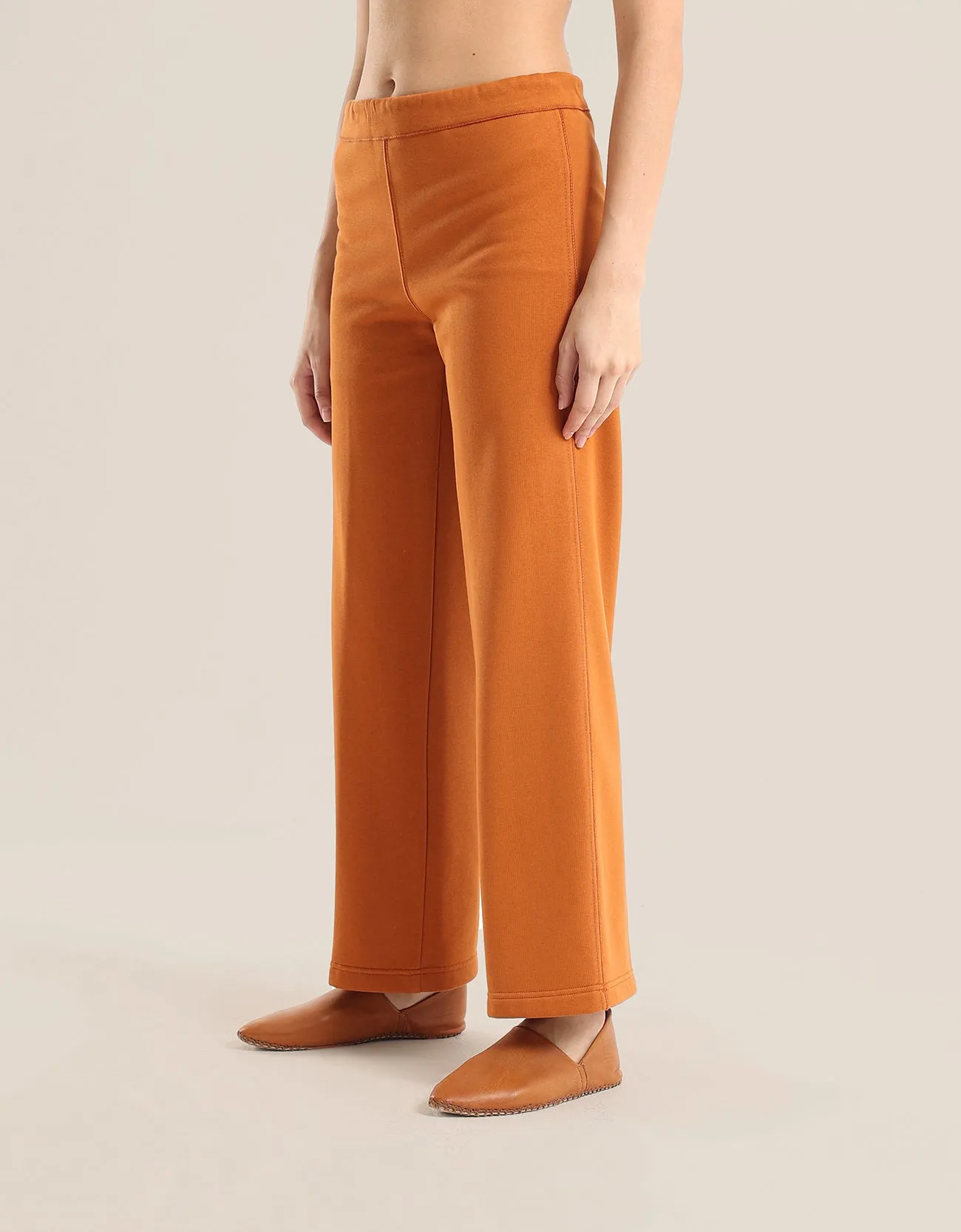 Wide leg milton pants with elastic on the back