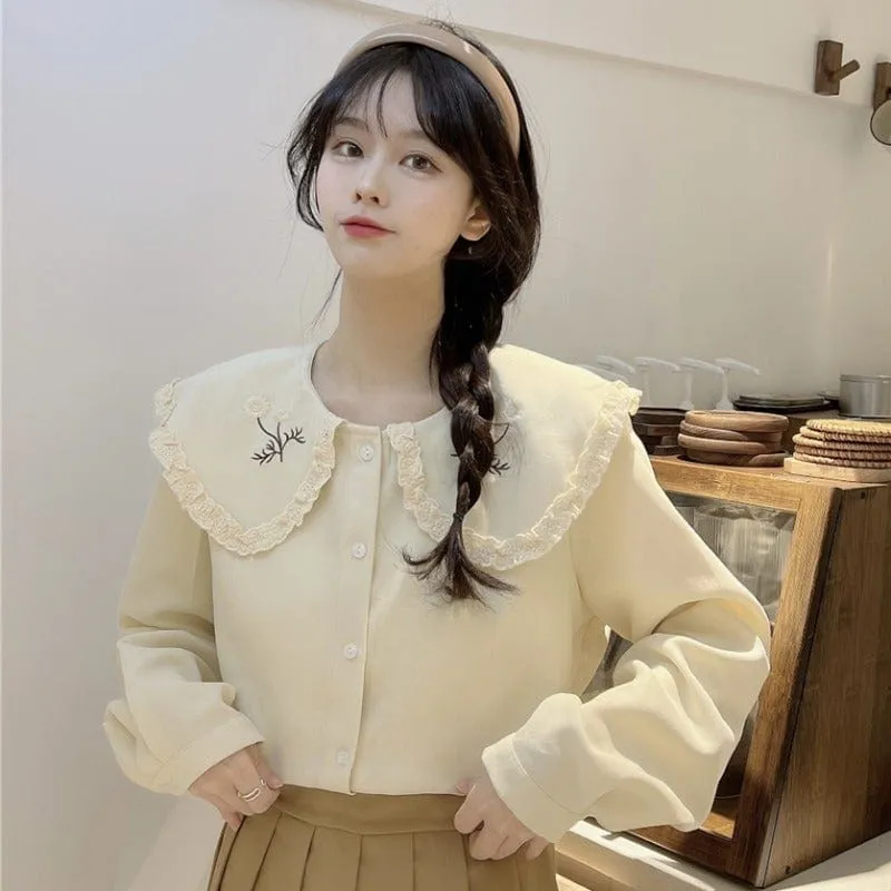 Women's Cute Doll Collar Floral Embroidered Shirt